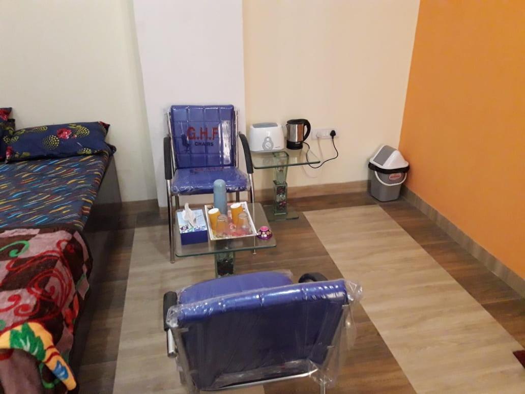 Yog Bhawan Aparthotel Грейтър Нойда Екстериор снимка